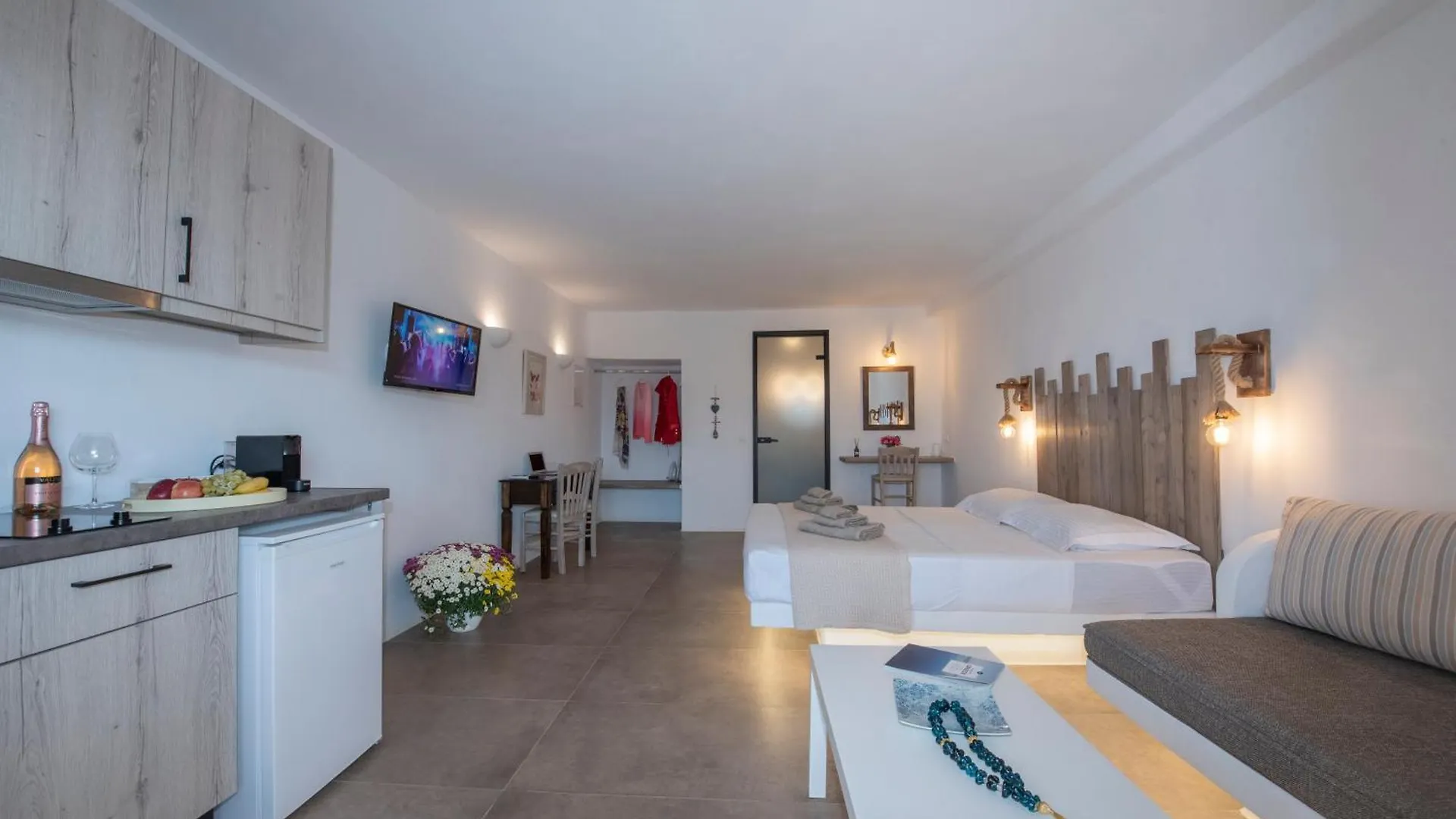 펜션 Myrsini'S Luxury Suites Merchia Mykonos Town 그리스